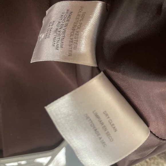 Brown dress with underlining and a side zipper. Dress wore only once. - Picture 5 of 6